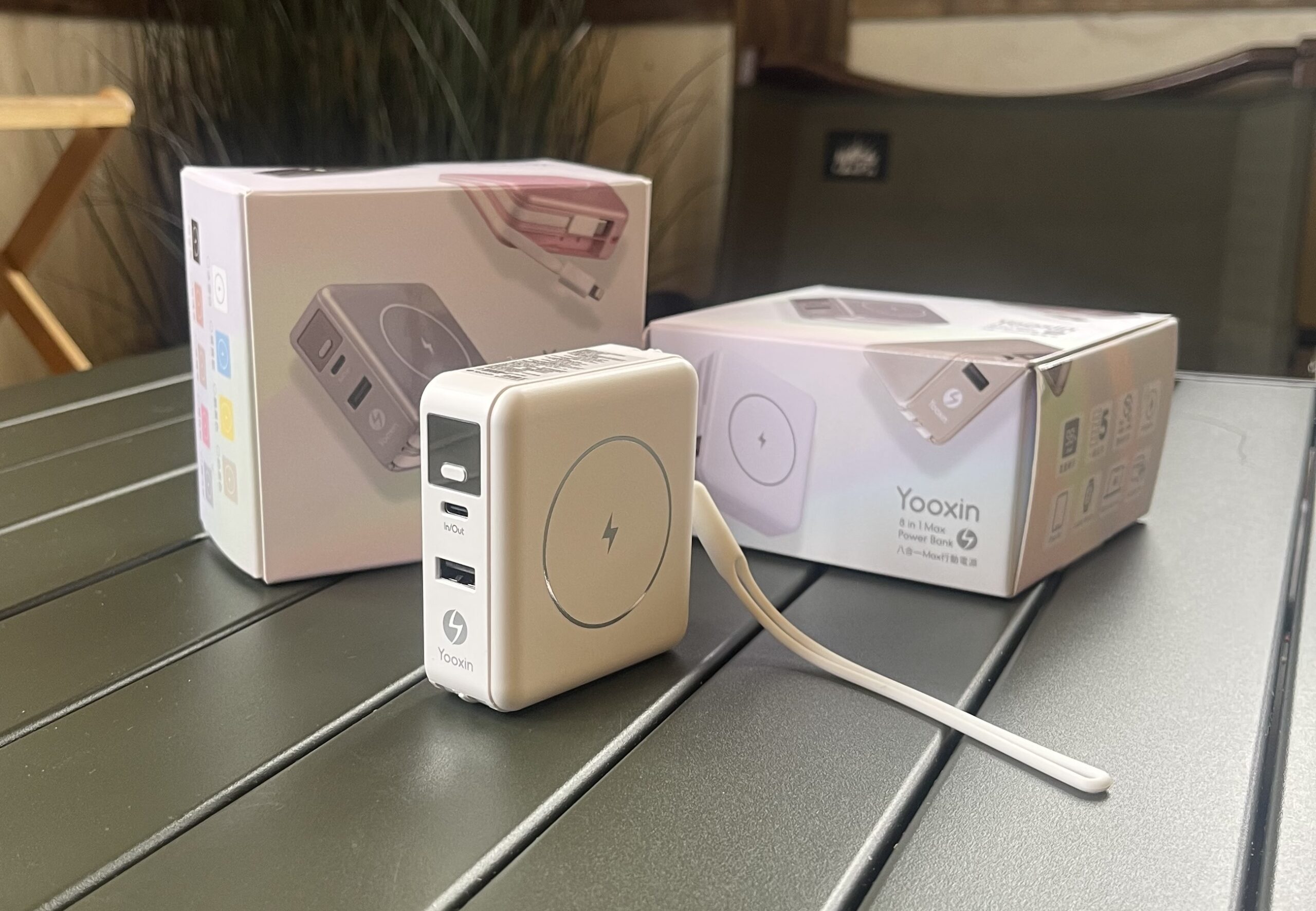 Yooxin 八合一MAX行動電源 冰雪白